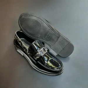 Trendy Louis Vuitton Loafer Black Lv 7 For Men (FF613)