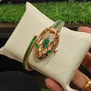 Classy Bvlgari Watch For Women (FH112)