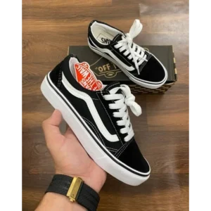 Luxurious Vans Old Skool Black Shoes For Men (SFS1912)