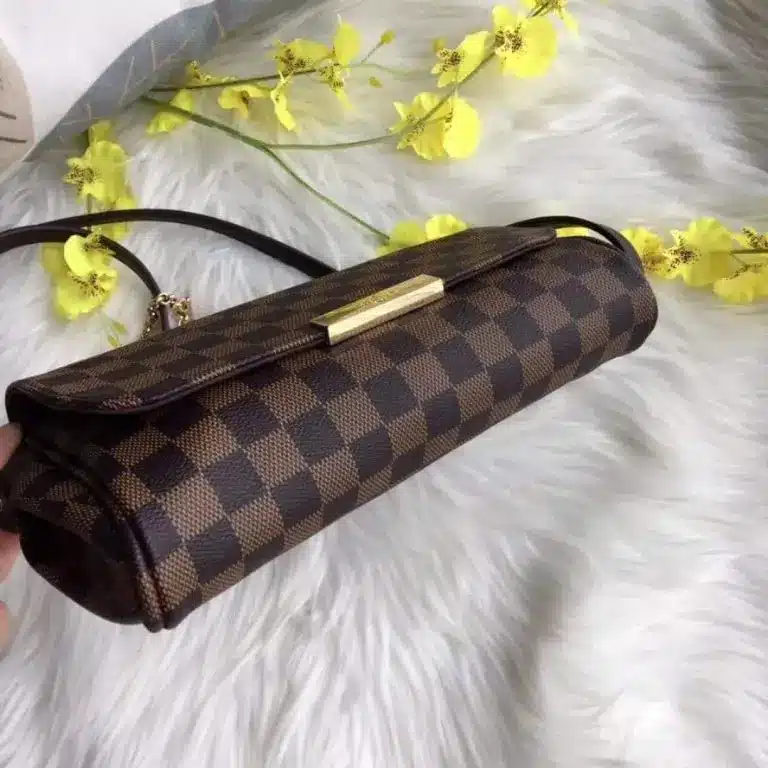 1st-copy-louis-vuitton-lv-check-sling-bag-13877476720706-63370764-768x768.jpeg.webp