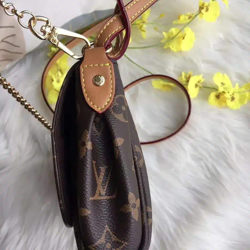 1st-copy-louis-vuitton-lv-monogram-sling-bag-13877459189826-6a2861a2.jpeg.webp
