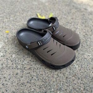 Crocs Yukon Vista Deep Brown Clogs