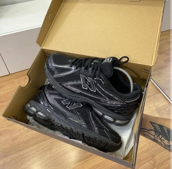 First Copy New Balance 1906R Black Grey Men Shoes (2) First Copy New Balance 1906R Black Grey Men Shoes