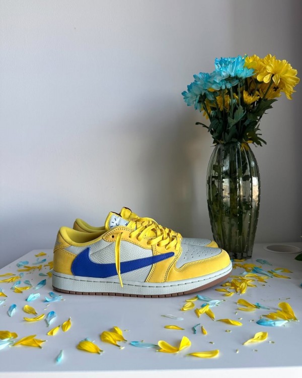 First Copy Nike Jordan 1 Low x Travis Scott Canary Yellow