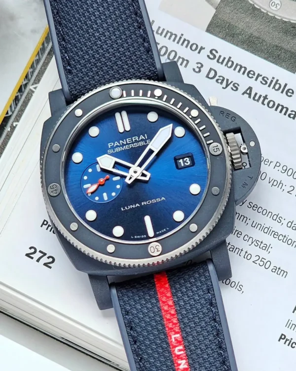 Luminor Panerai Submersible Quaranta Quattro Luna Rossa