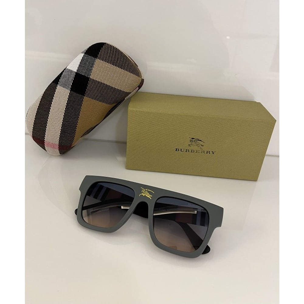 Mens-Burberry-Sunglasses-logo-grand-matt-grey_113.jpg