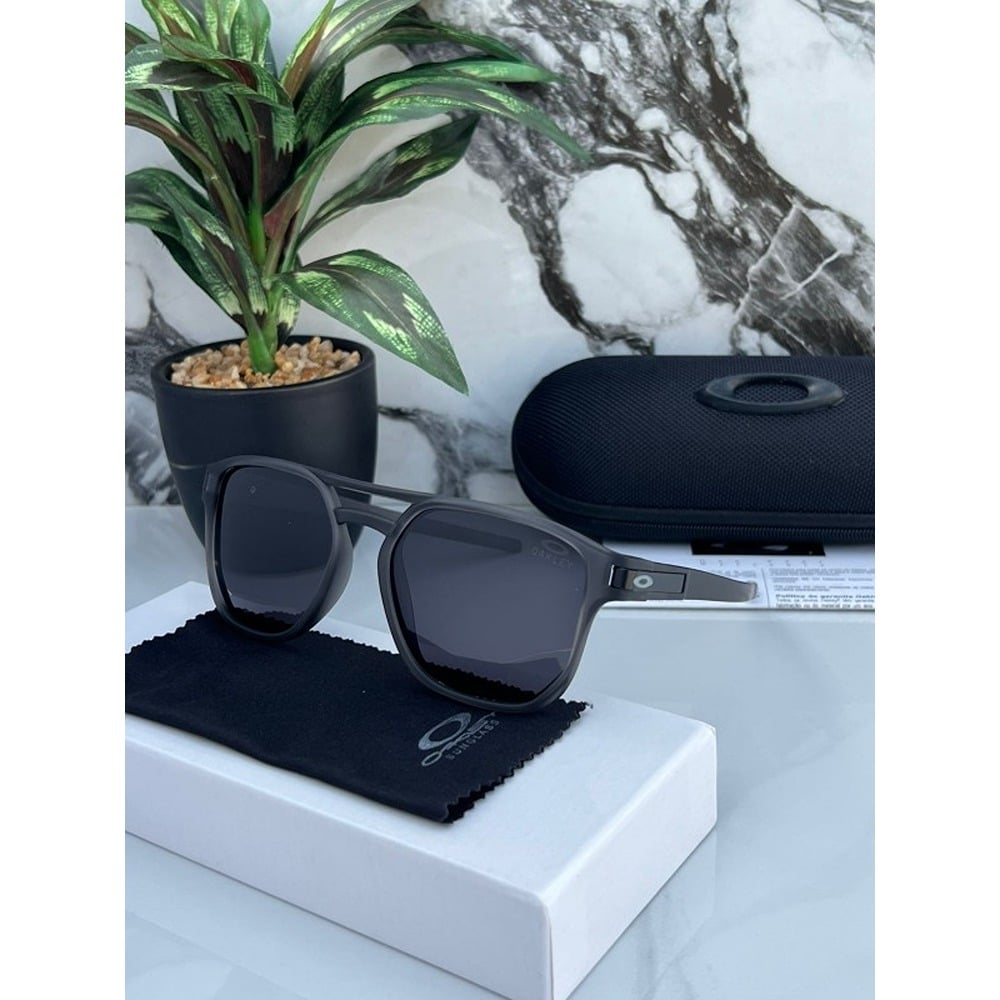Oakley-Sunglasses-For-Men-Black.jpg