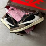Travis Scott Air Jordan 1 Low OG Dark Mocha Semi UA