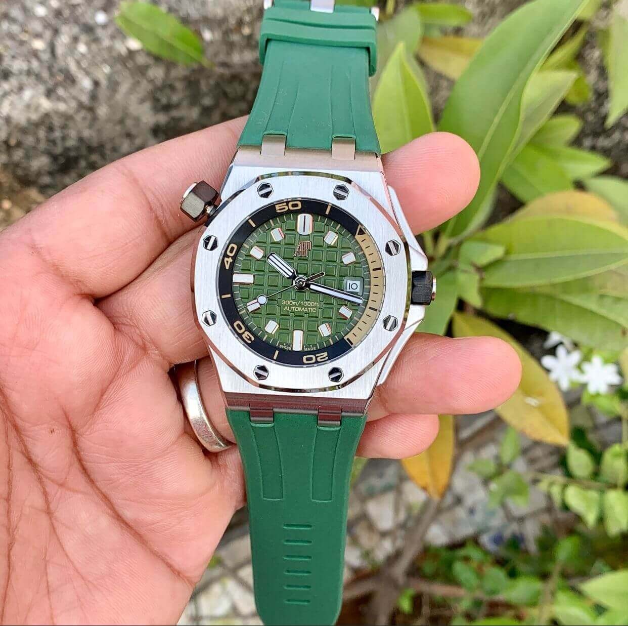 Audemars Piguet Royal Oak Offshore Diver Green Audemars Piguet Royal Oak Offshore Diver Green