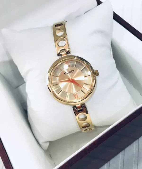 Gucci Watch Women Round Dial Premium Quality Golden Women's Watch