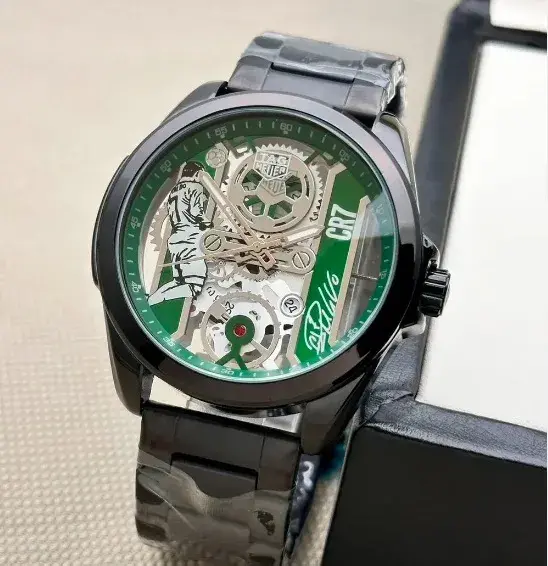 Tag CR7 Quartz Watch for Men Black Metal Strap and Green - TH01