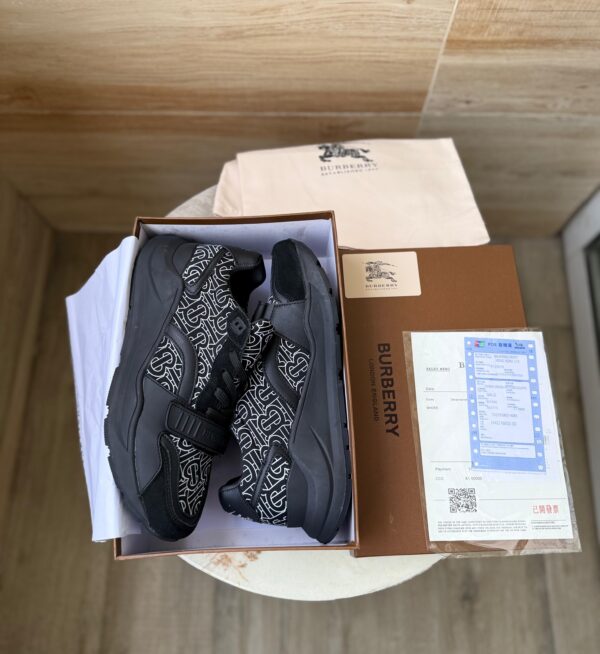 Burberry London Sneakers 7A First Copy