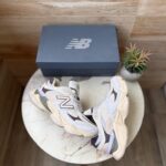 New Balance 9060 Nori Green