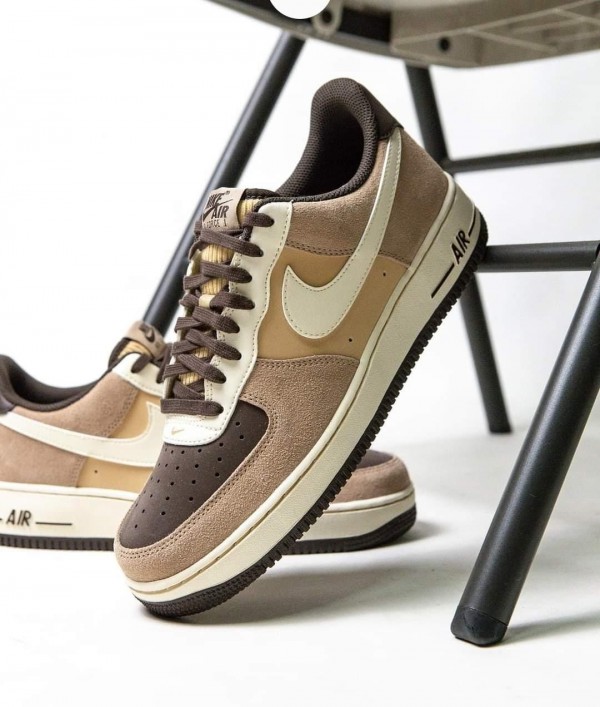Nike Air Force 1 07 LV8 Hemp Coconut Milk