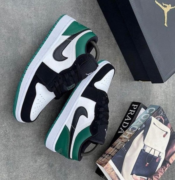 Nike Jordan Retro 1 Low Black Mystic Green