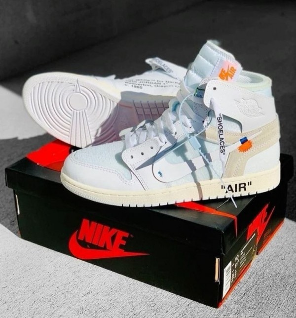 Nike Jordan Retro 1 Off White