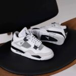Nike SB Air Jordan 4 Military Black