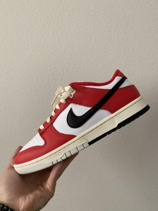 Nike SB Dunk Chicago Low Split
