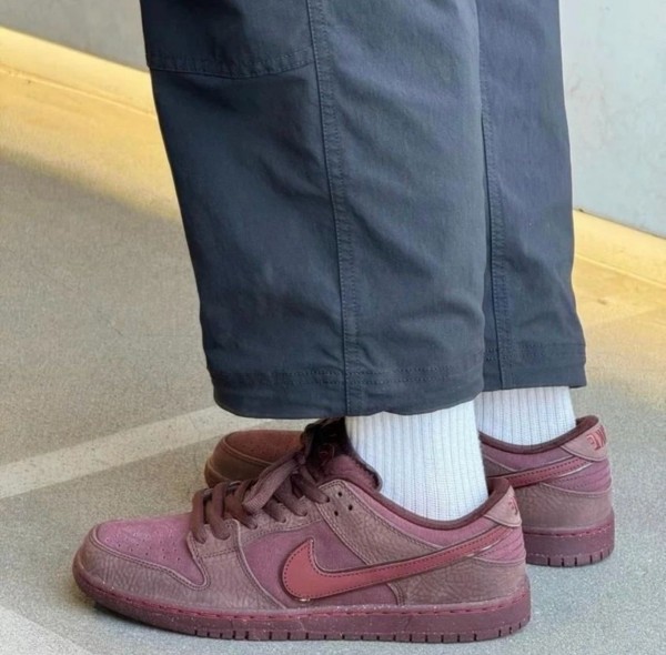 Nike SB Dunk Low City Of Love (7)