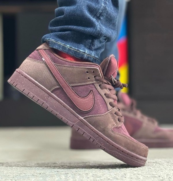 Nike SB Dunk Low City Of Love (9)