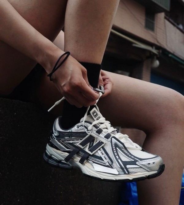 New Balance 1906A