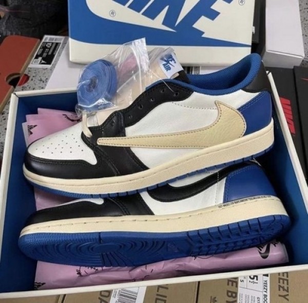 Nike Air Jordan 1 Low OG Travis Scott