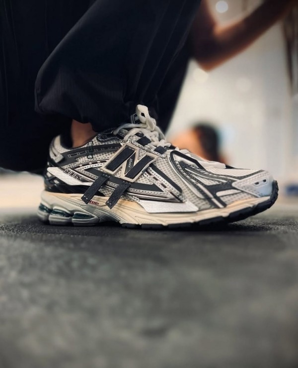 New Balance 1906A