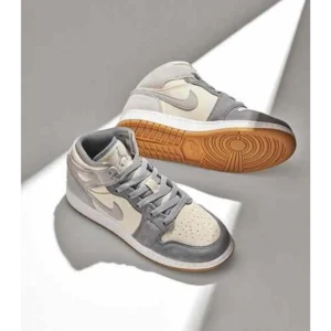 Classy Nike Air Jordan Retro 1 High Coconut Milk Shoes For Men (SHI170)