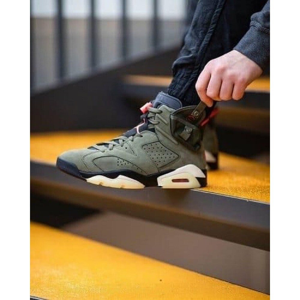 men-s-jordan-retro-6-travis-scott-shoes-green-bhc301-2.jpg