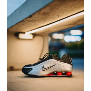 Nike Shox R4 Black Metallic Silver Shoes For Men (BSF613)