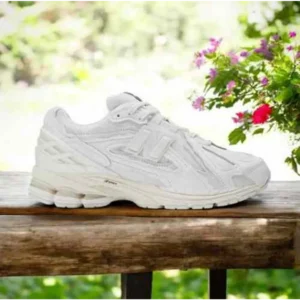 Premium New Balance 1906d Full White Shoes For Men (SHI489)