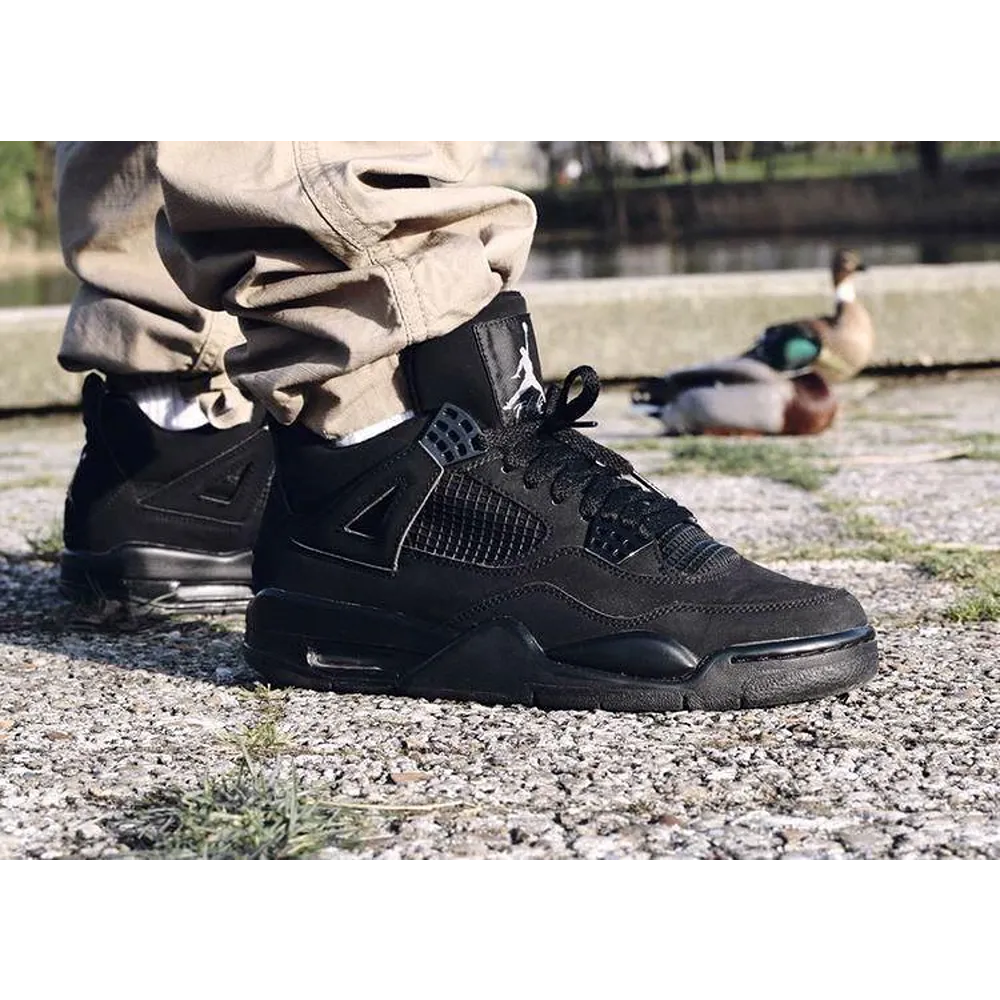 stylish-nike-air-jordan-retro-4-black-cat-shoes-for-men-s1h03-1.webp
