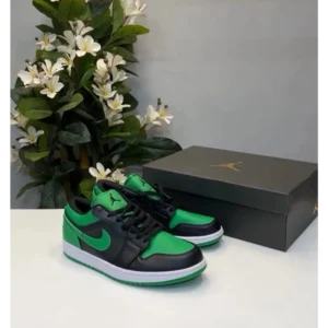 Trendy Nike Jordan Retro 1 Low Black Lucky Green Shoes For Men (SW5635)