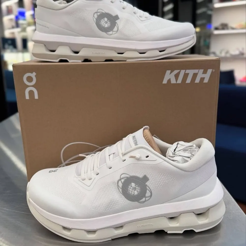 First Copy Kith X Cloudzone White Ice With Shoes For Men (CSO1885)
