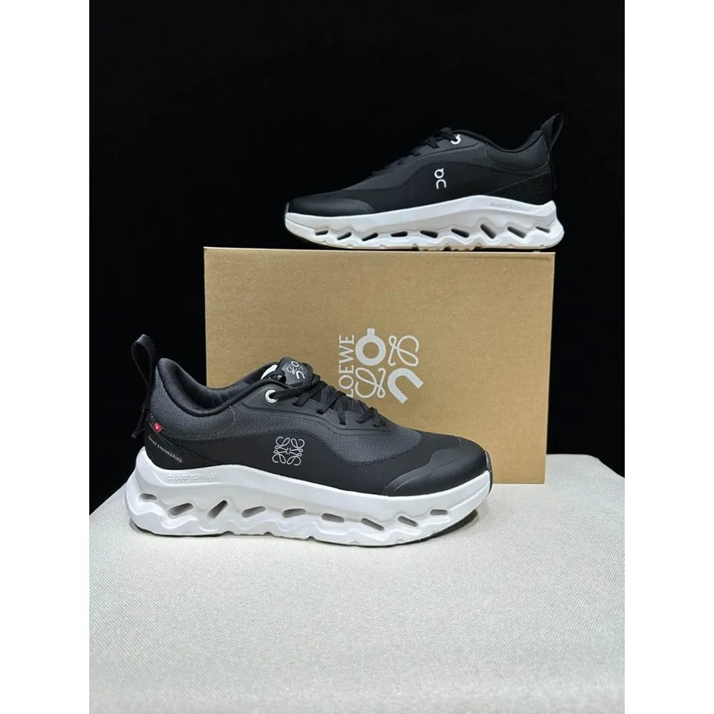 First Copy On Cloud X Loewe Black White Sneaker For Men (CSO1876) First Copy On Cloud X Loewe Black White Sneaker For Men (CSO1876)