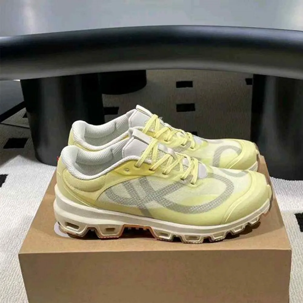 First Copy On Running Cloud Venture X Loewe Yellow Tan Grey Shoes For Men (BSF1049)