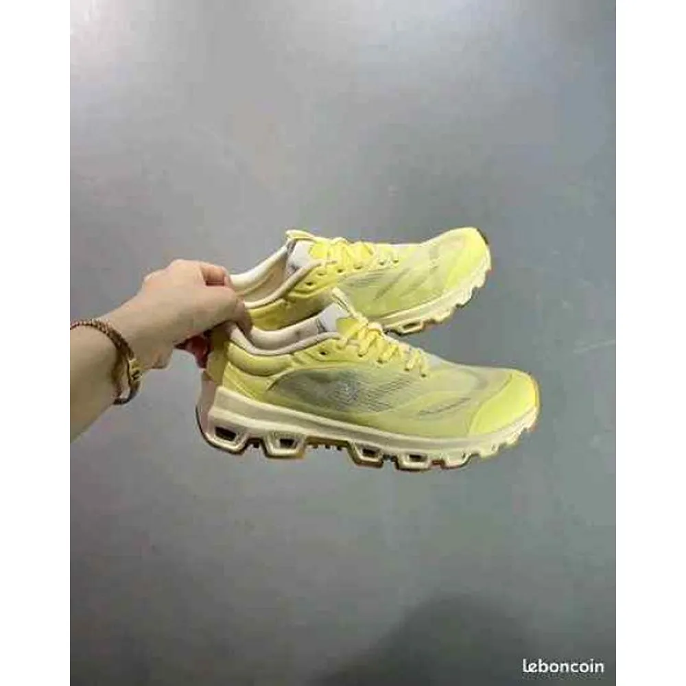 First Copy On Running Cloud Venture X Loewe Yellow Tan Grey Shoes For Men (BSF1049)